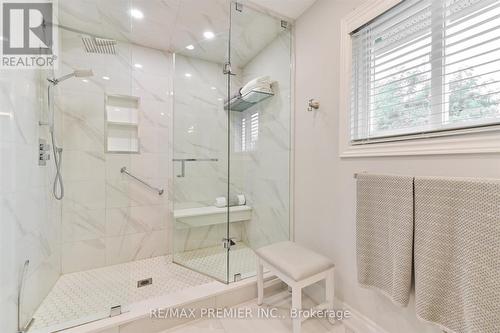 252 Triton Avenue, Vaughan, ON - Indoor Photo Showing Bathroom