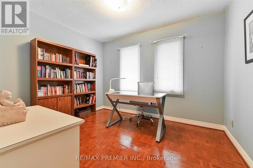 252 Triton Avenue, Vaughan, ON - Indoor Photo Showing Office