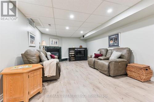 252 Triton Avenue, Vaughan, ON - Indoor