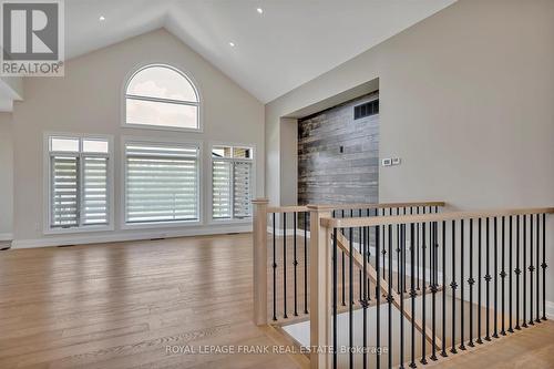 16 Avalon Drive, Kawartha Lakes, ON - Indoor Photo Showing Other Room