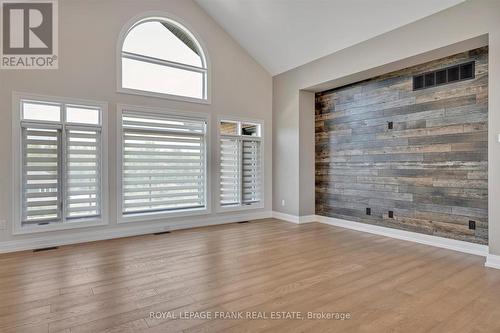 16 Avalon Drive, Kawartha Lakes, ON - Indoor Photo Showing Other Room