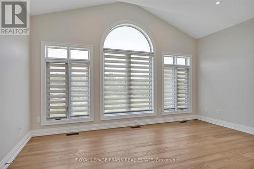 16 Avalon Drive, Kawartha Lakes, ON - Indoor Photo Showing Other Room