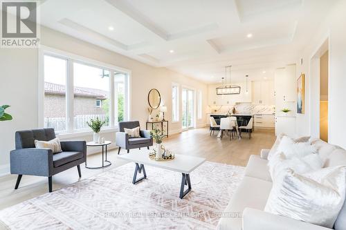 1 West Avenue, Hamilton, ON - Indoor Photo Showing Living Room