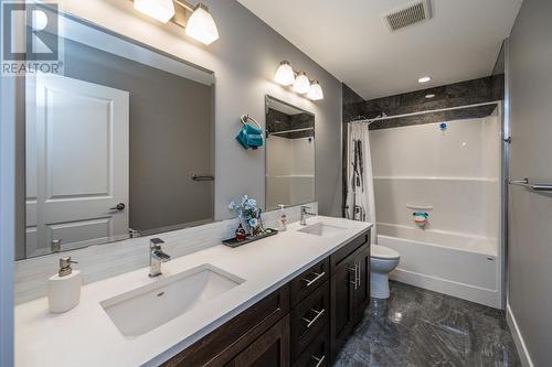 1218 Orizaba Court, Prince George, BC - Indoor Photo Showing Bathroom