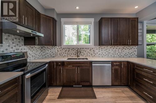 1218 Orizaba Court, Prince George, BC - Indoor Photo Showing Kitchen