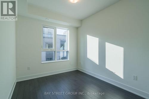 5 - 52 Holmes Avenue W, Toronto, ON - Indoor Photo Showing Other Room