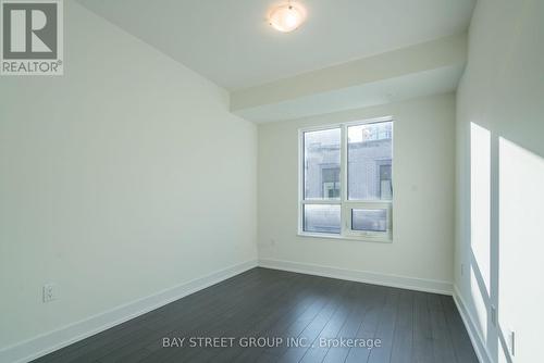 5 - 52 Holmes Avenue W, Toronto, ON - Indoor Photo Showing Other Room