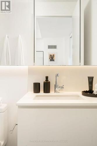 1704 - 55 East Liberty Street, Toronto, ON - Indoor Photo Showing Bathroom