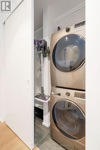 1704 - 55 East Liberty Street, Toronto, ON - Indoor Photo Showing Laundry Room