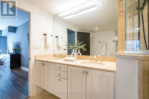 114 - 77 Mcmurrich Street, Toronto, ON - Indoor Photo Showing Bathroom