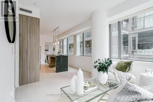 #303 - 8 Charlotte Street, Toronto, ON - Indoor