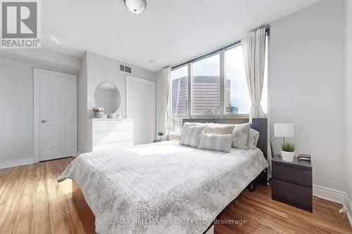 1313 - 15 Greenview Avenue, Toronto, ON - Indoor Photo Showing Bedroom