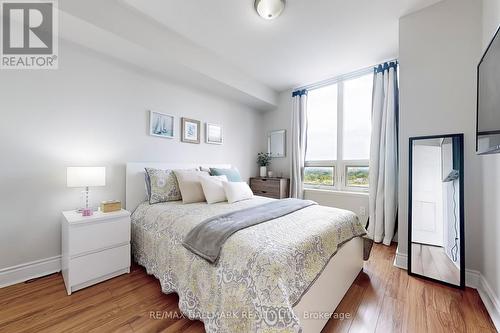 1313 - 15 Greenview Avenue, Toronto, ON - Indoor Photo Showing Bedroom