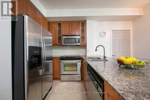 1306 - 18 Holmes Avenue, Toronto, ON - Indoor Photo Showing Kitchen With Stainless Steel Kitchen With Double Sink