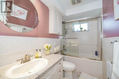 40 Harrington Crescent, Toronto, ON - Indoor Photo Showing Bathroom