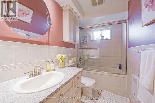 40 Harrington Crescent, Toronto, ON - Indoor Photo Showing Bathroom