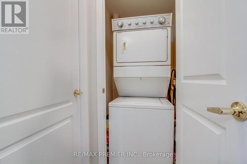 303 - 9225 Jane Street, Vaughan, ON - Indoor Photo Showing Laundry Room