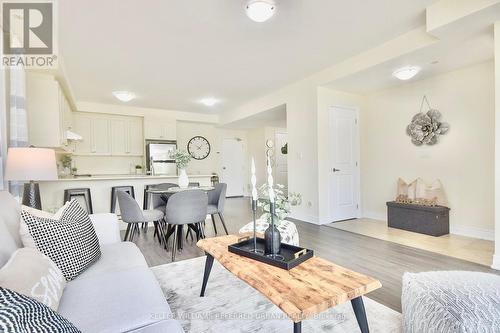 1 - 9621 Jane Street, Vaughan, ON - Indoor Photo Showing Living Room