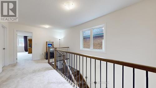 11 Thornapple Lane, Richmond Hill, ON - Indoor Photo Showing Other Room