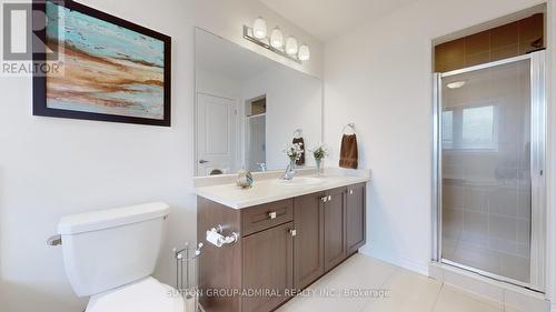 11 Thornapple Lane, Richmond Hill, ON - Indoor Photo Showing Bathroom