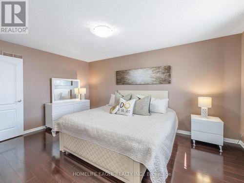 34 Kalmar Crescent, Richmond Hill, ON - Indoor Photo Showing Bedroom