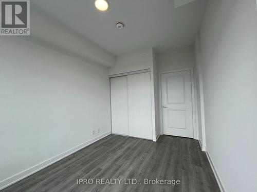 B1401 - 50 Upper Mall Way, Vaughan, ON - Indoor Photo Showing Other Room