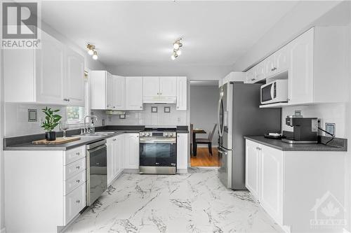 70 Lachaine Street, Embrun, ON - Indoor Photo Showing Kitchen