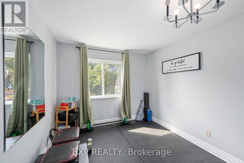 977 Osgoode Drive, London, ON - Indoor Photo Showing Other Room