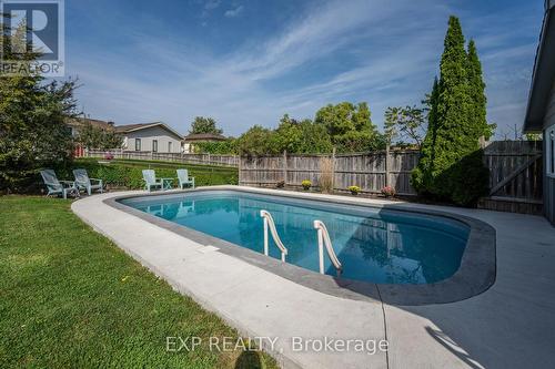 977 Osgoode Drive, London, ON - Outdoor With In Ground Pool With Backyard