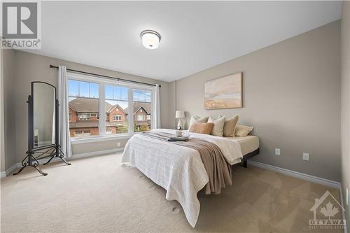 423 Warmstone Drive, Stittsville, ON - Indoor Photo Showing Bedroom