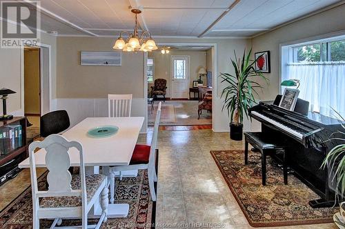 52 Jackson Street, Blenheim, ON - Indoor Photo Showing Dining Room