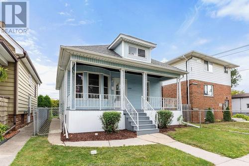 1086 Gladstone Avenue, Windsor, ON - Outdoor With Deck Patio Veranda With Facade