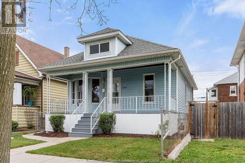 1086 Gladstone Avenue, Windsor, ON - Outdoor With Deck Patio Veranda With Facade