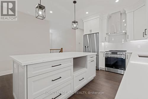 734 Clarence Street, Port Colborne, ON - Indoor Photo Showing Kitchen With Upgraded Kitchen