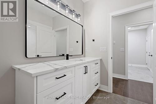 734 Clarence Street, Port Colborne, ON - Indoor Photo Showing Bathroom