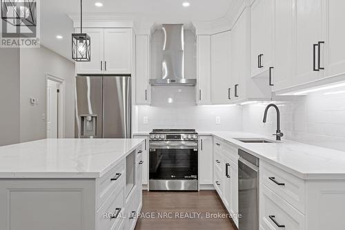 734 Clarence Street, Port Colborne, ON - Indoor Photo Showing Kitchen With Upgraded Kitchen