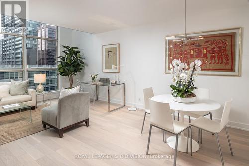 703 - 36 Blue Jays Way, Toronto, ON - Indoor Photo Showing Dining Room