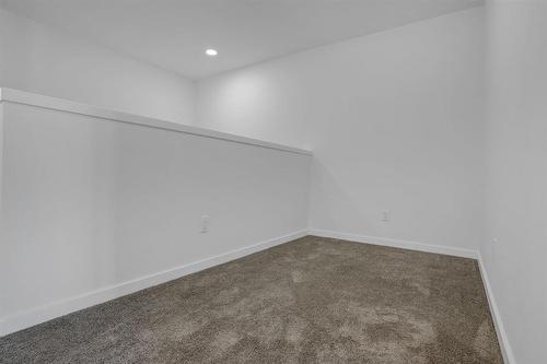 143 Grey Heron Drive, Winnipeg, MB - Indoor Photo Showing Other Room