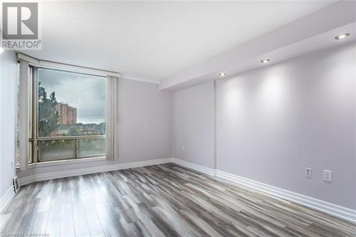 25 Fairview Road W Unit# 508, Mississauga, ON - Indoor Photo Showing Other Room