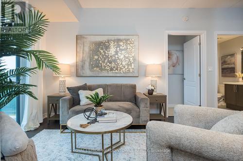 501 - 1421 Costigan Road, Milton, ON - Indoor Photo Showing Living Room