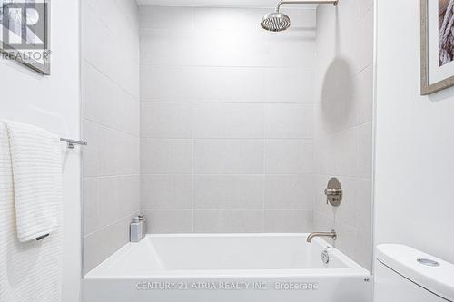 1210 - 55 Mercer Street, Toronto, ON - Indoor Photo Showing Bathroom