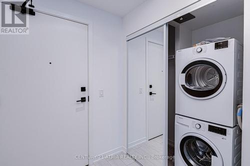 1210 - 55 Mercer Street, Toronto, ON - Indoor Photo Showing Laundry Room