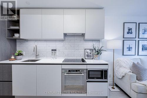 1210 - 55 Mercer Street, Toronto, ON - Indoor Photo Showing Kitchen