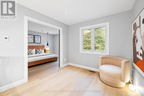 2939 Harvey Crescent, Mississauga, ON - Indoor Photo Showing Bedroom