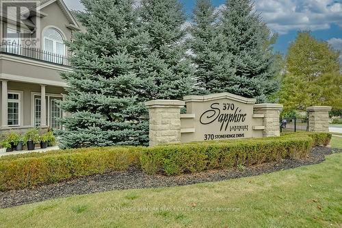 11 - 370 Stonehenge Drive, Hamilton, ON - Outdoor