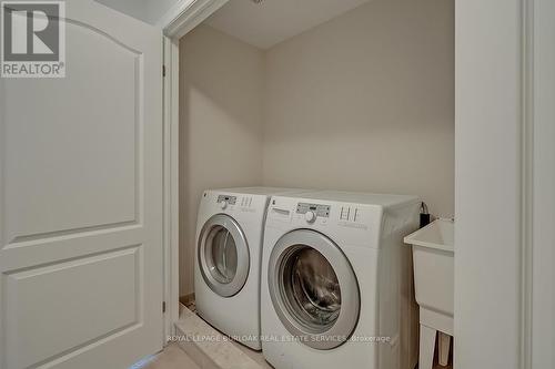 11 - 370 Stonehenge Drive, Hamilton, ON - Indoor Photo Showing Laundry Room