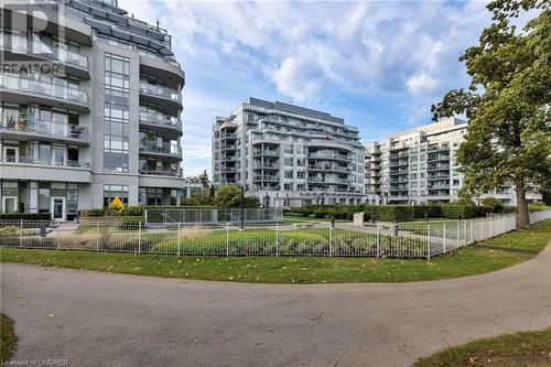 3500 Lakeshore Road W Unit# 815, Oakville, ON - Outdoor With Balcony With Facade