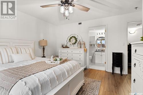 203 205 Mcintyre Street N, Regina, SK - Indoor Photo Showing Bedroom