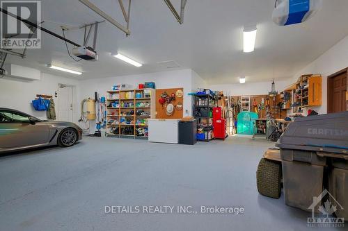 3 Wintergreen Drive, Ottawa, ON - Indoor Photo Showing Garage