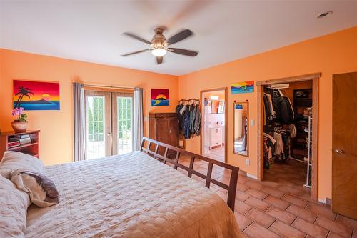 4084 Mclean Creek Road, Okanagan Falls, BC - Indoor Photo Showing Bedroom